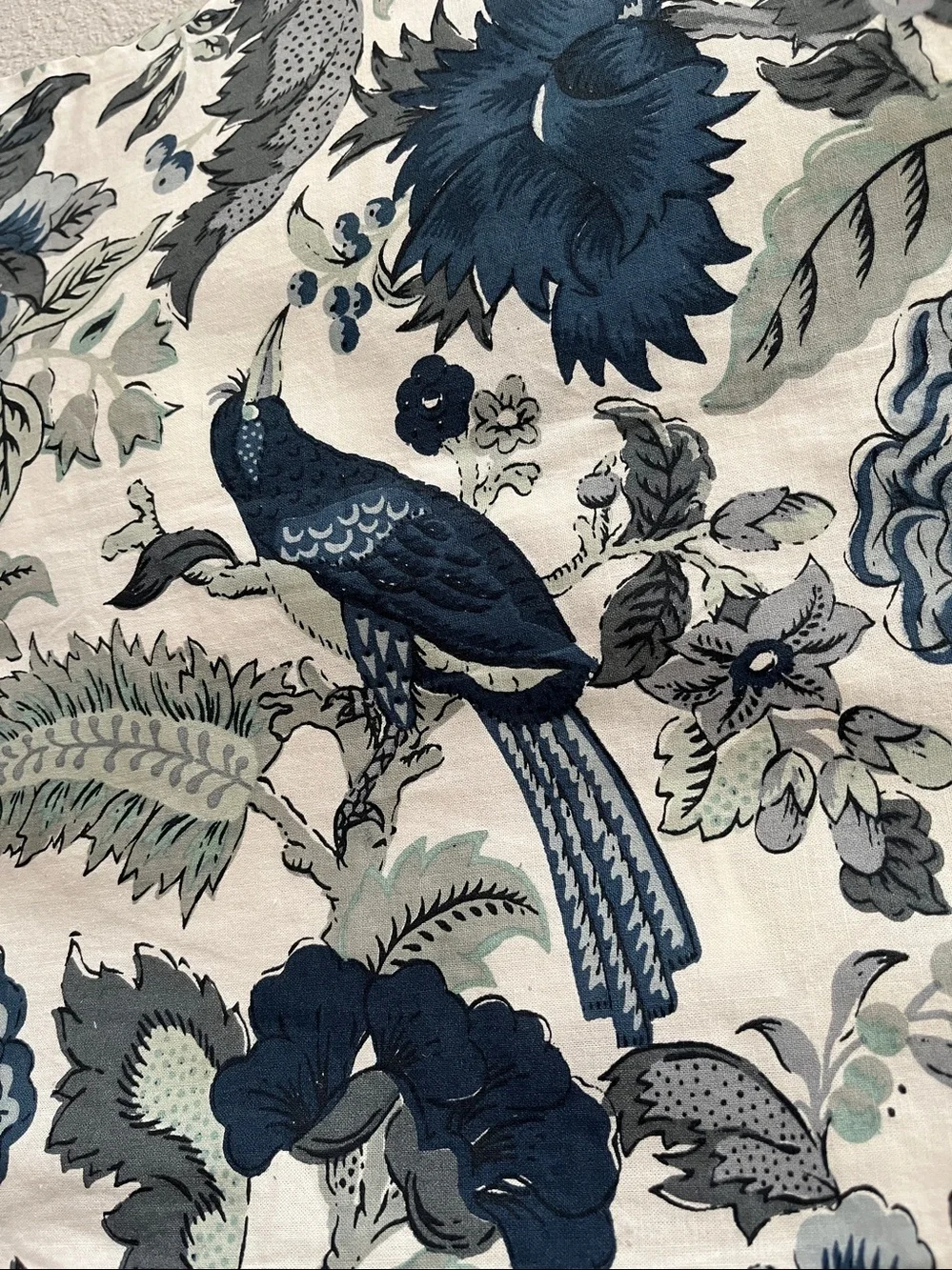 POTTERY BARN Blue & Teal Floral cotton lumbar pillow cover 16”X26”
